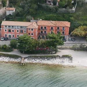 hotel-residence-sirenella.hotelinveneto.com/